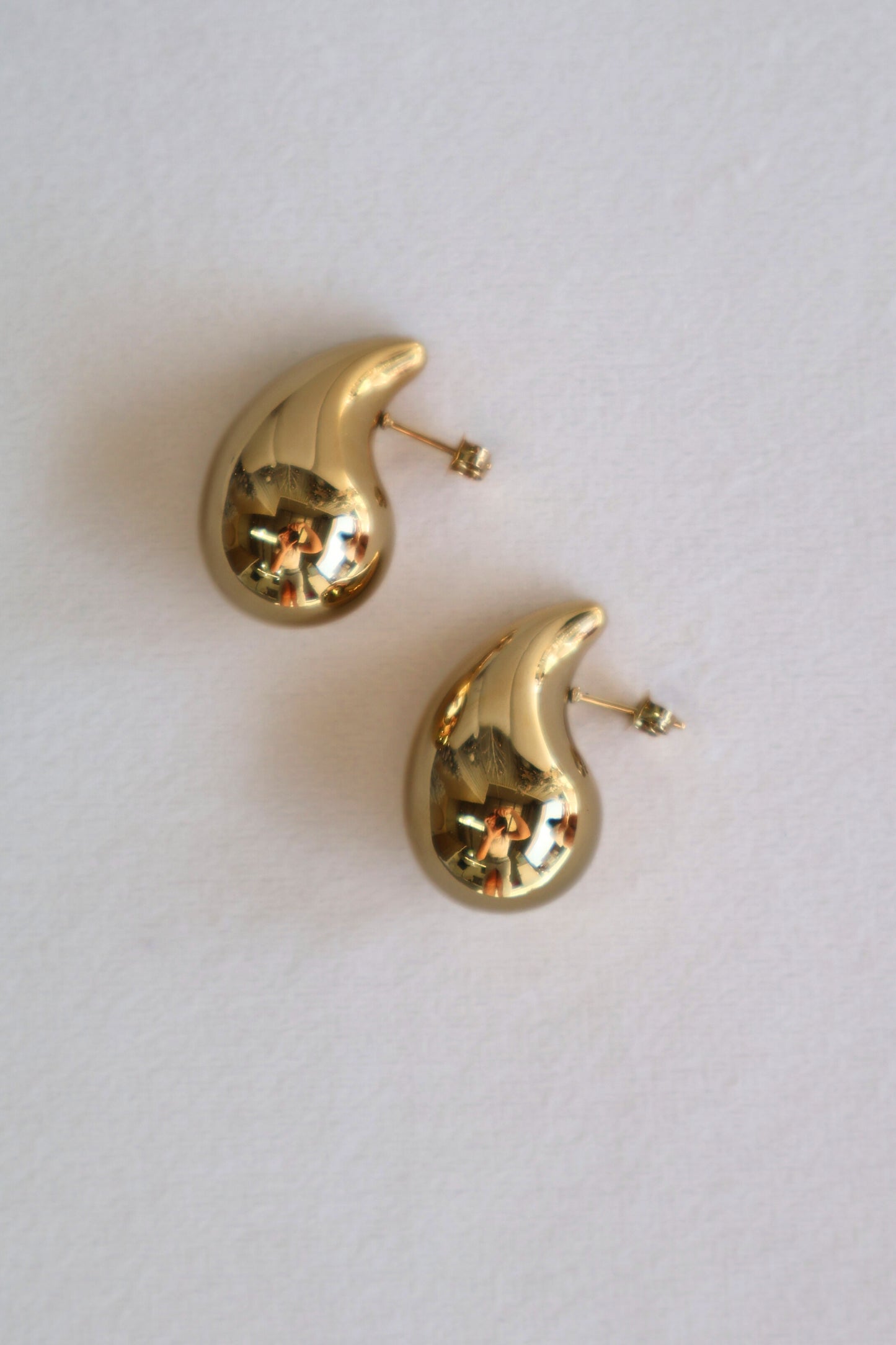 Gold Orla Droplet Earrings